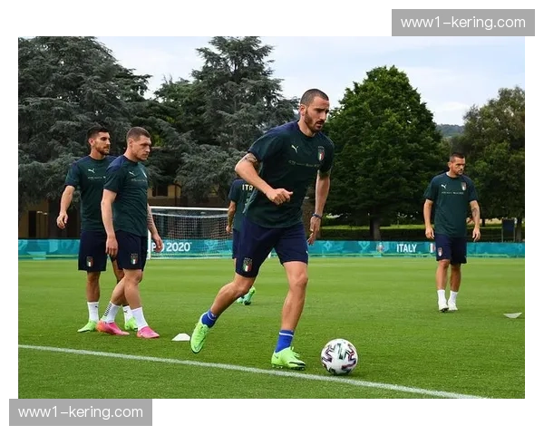 沙维什五后卫防线一度奏效 但难以抵挡持续攻势压力